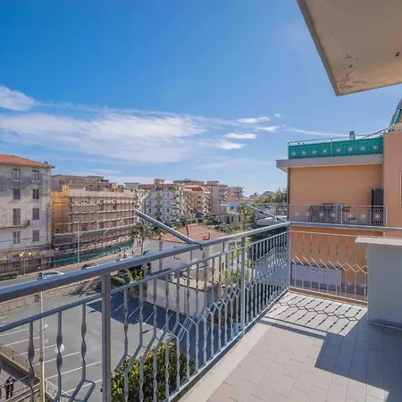 Lägenhet Bilocale Centralissimo A Due Passi Dal Mare Borghetto Santo Spirito
